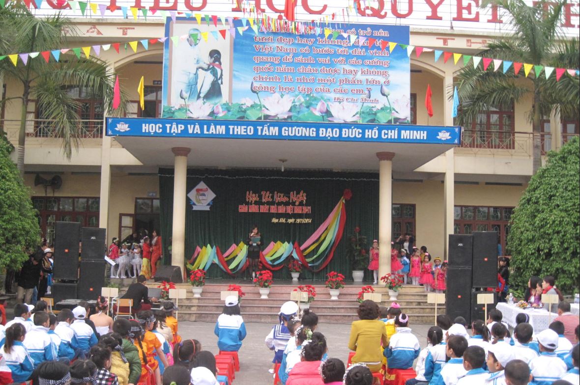 hệ thống âm thanh sân khấu cho trường học